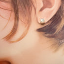 ピアス レディース 10金 スタッドピアス K10 白蝶貝 黒蝶貝 ネコ シェル クロネコ シロネコ se102-0001